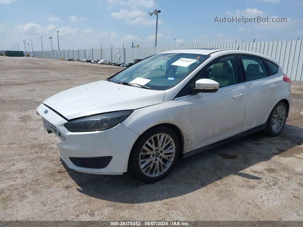 2016 Ford Focus Titanium White vin: 1FADP3N22GL311551