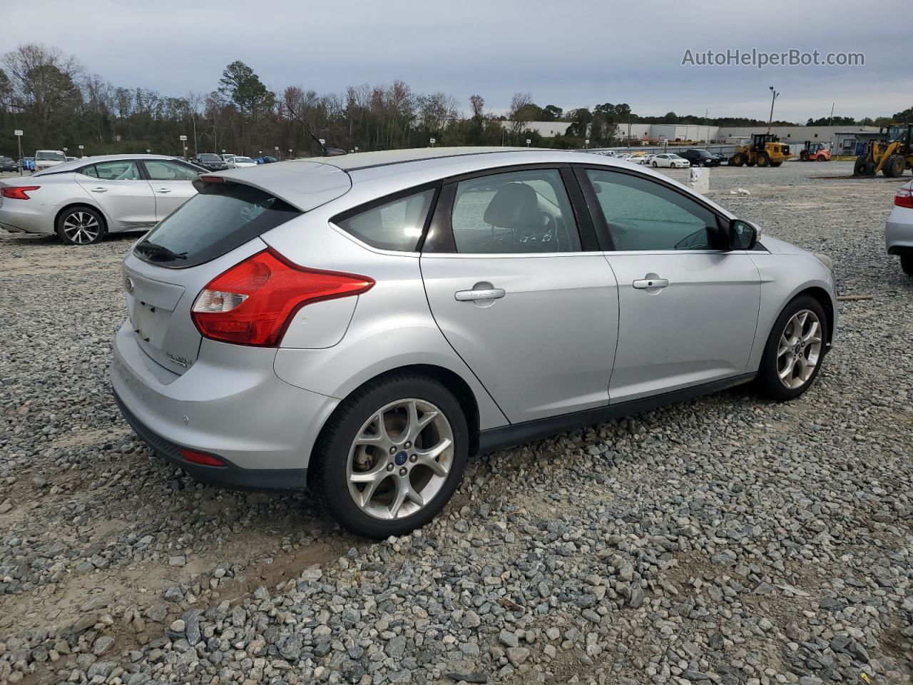 2013 Ford Focus Titanium Серебряный vin: 1FADP3N23DL203287