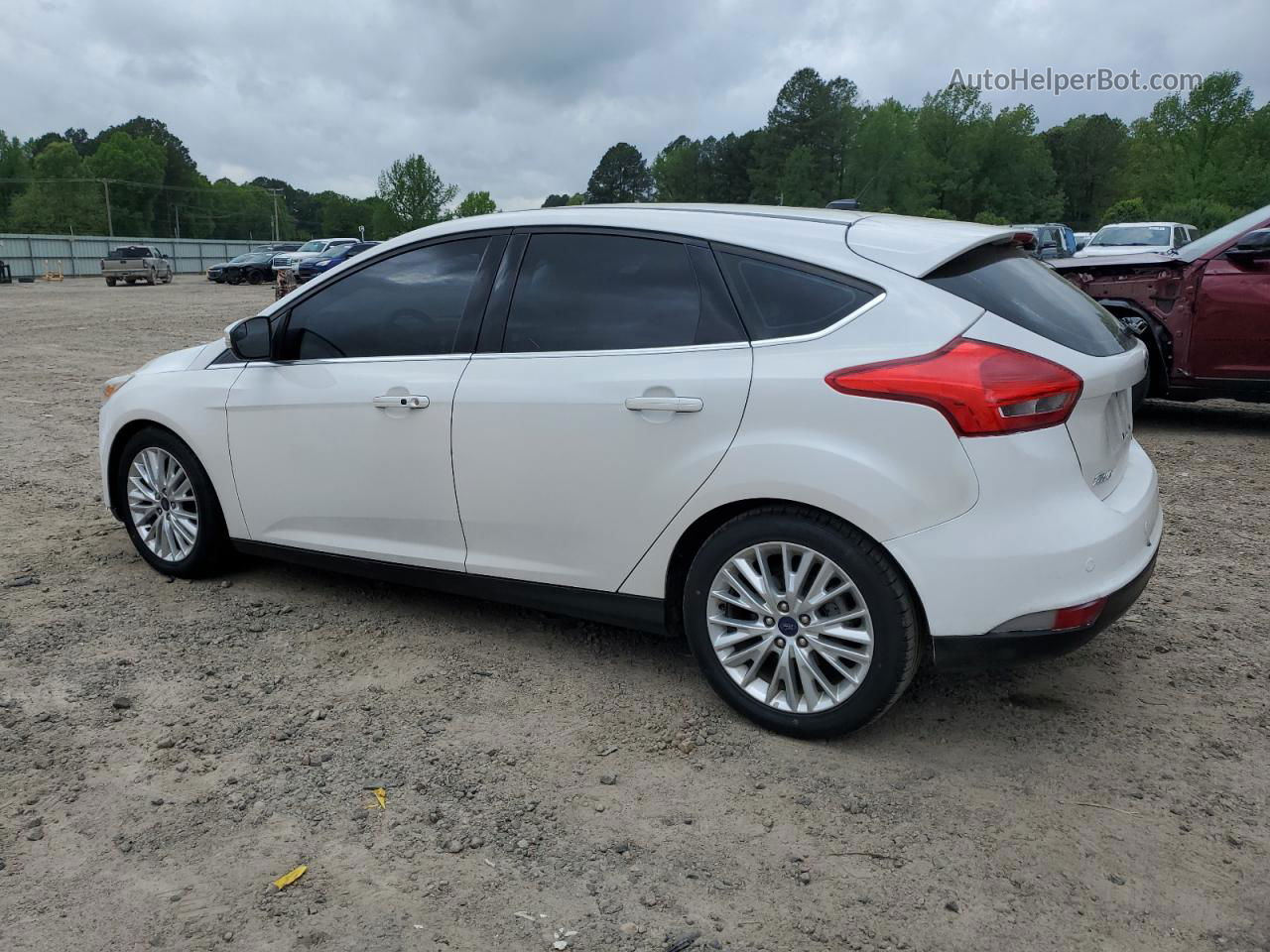 2017 Ford Focus Titanium Белый vin: 1FADP3N23HL279663