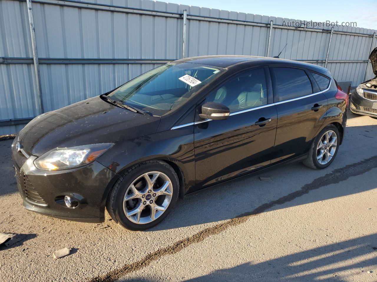 2014 Ford Focus Titanium Black vin: 1FADP3N25EL349370