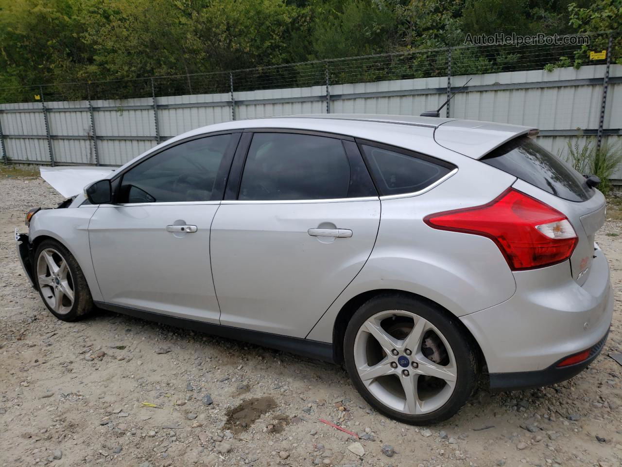 2014 Ford Focus Titanium Серебряный vin: 1FADP3N26EL192156