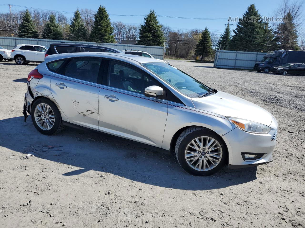 2017 Ford Focus Titanium Серебряный vin: 1FADP3N26HL349026