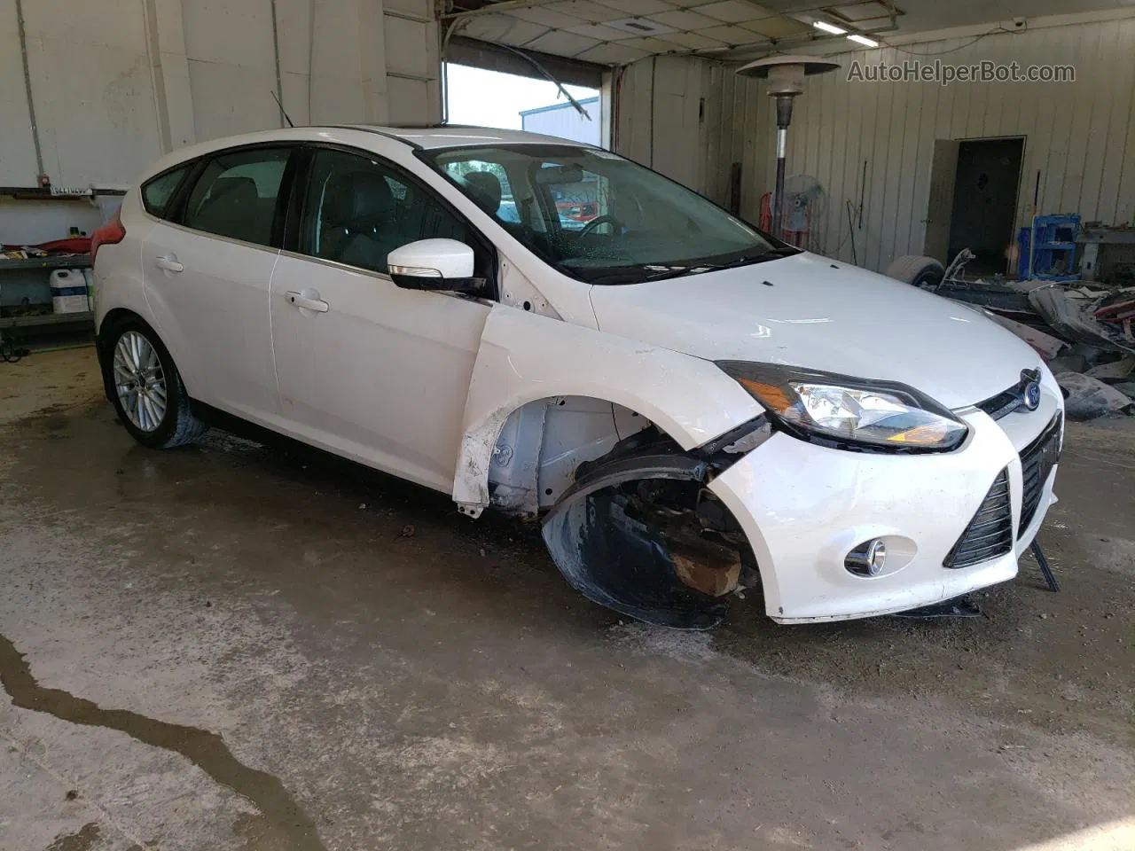 2013 Ford Focus Titanium Белый vin: 1FADP3N29DL373265