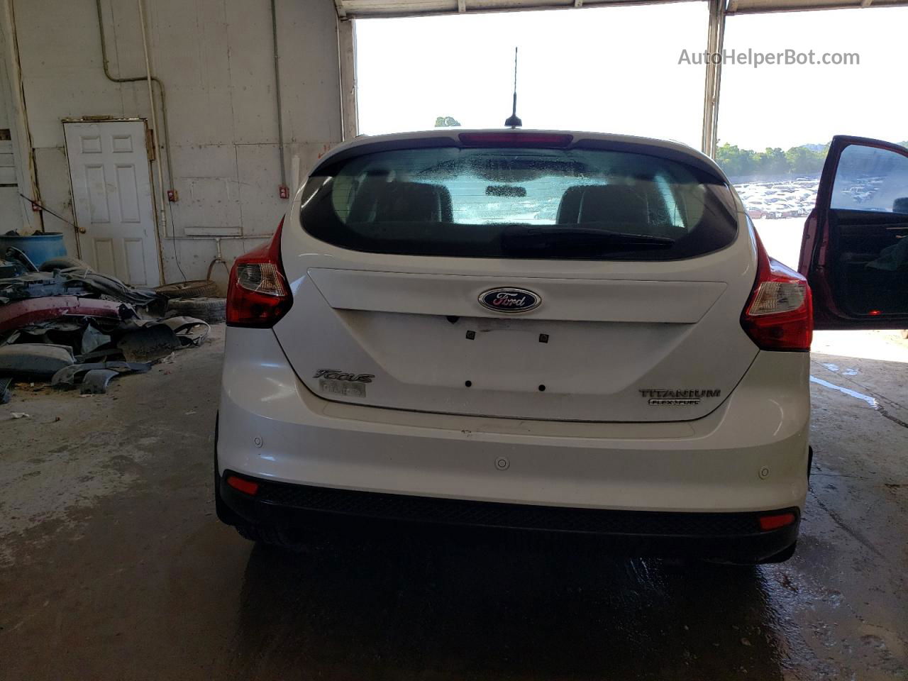 2013 Ford Focus Titanium Белый vin: 1FADP3N29DL373265