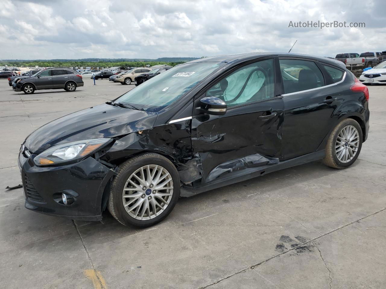 2014 Ford Focus Titanium Black vin: 1FADP3N2XEL271023