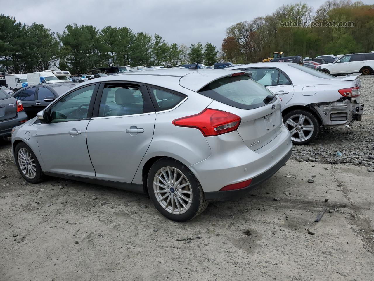 2015 Ford Focus Bev Серебряный vin: 1FADP3R42FL213940