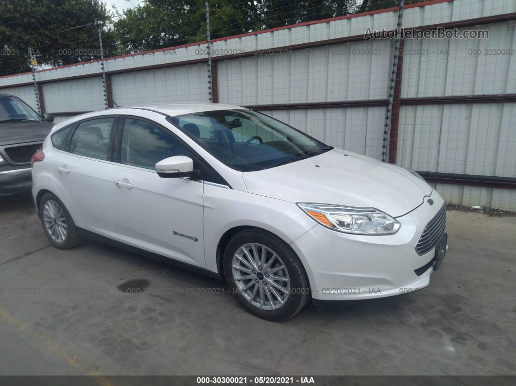2018 Ford Focus Electric White vin: 1FADP3R43JL332055