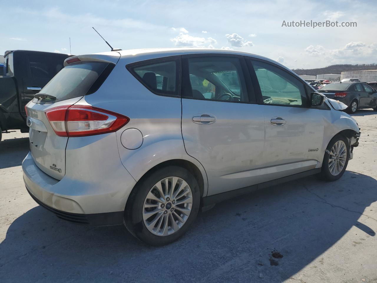 2017 Ford C-max Se Серебряный vin: 1FADP5AU2HL115615