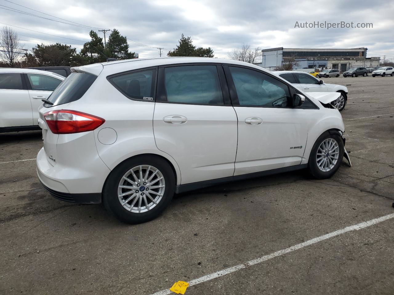 2013 Ford C-max Se Белый vin: 1FADP5AU7DL523523