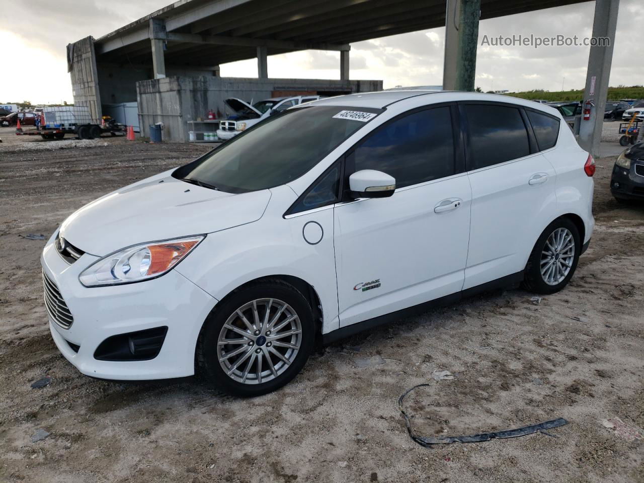 2014 Ford C-max Premium White vin: 1FADP5CU7EL504033