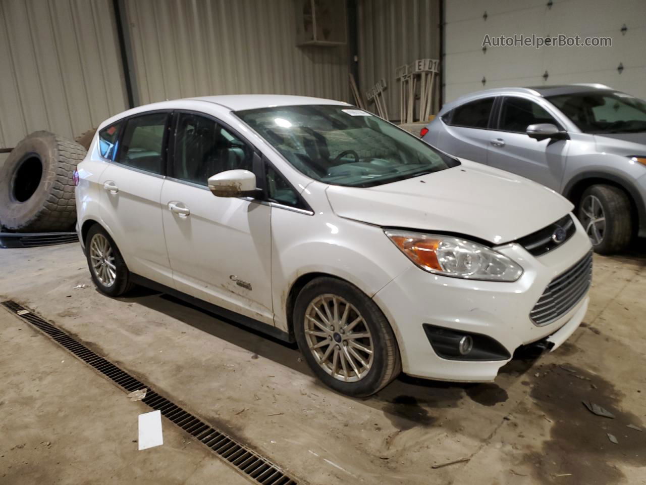 2013 Ford C-max Premium White vin: 1FADP5CUXDL532391