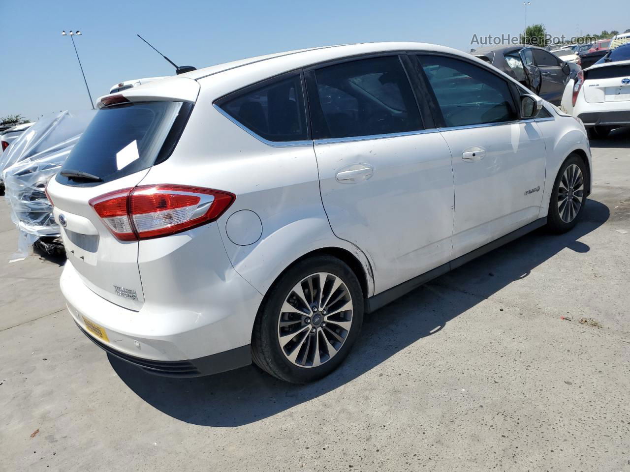 2017 Ford C-max Titanium White vin: 1FADP5DU8HL102847