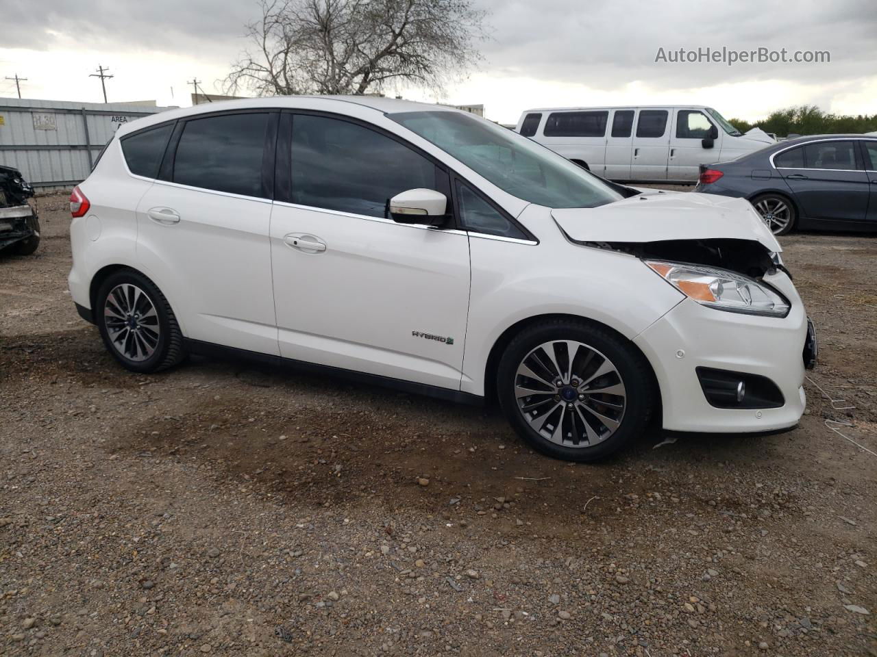 2017 Ford C-max Titanium White vin: 1FADP5DU9HL108754