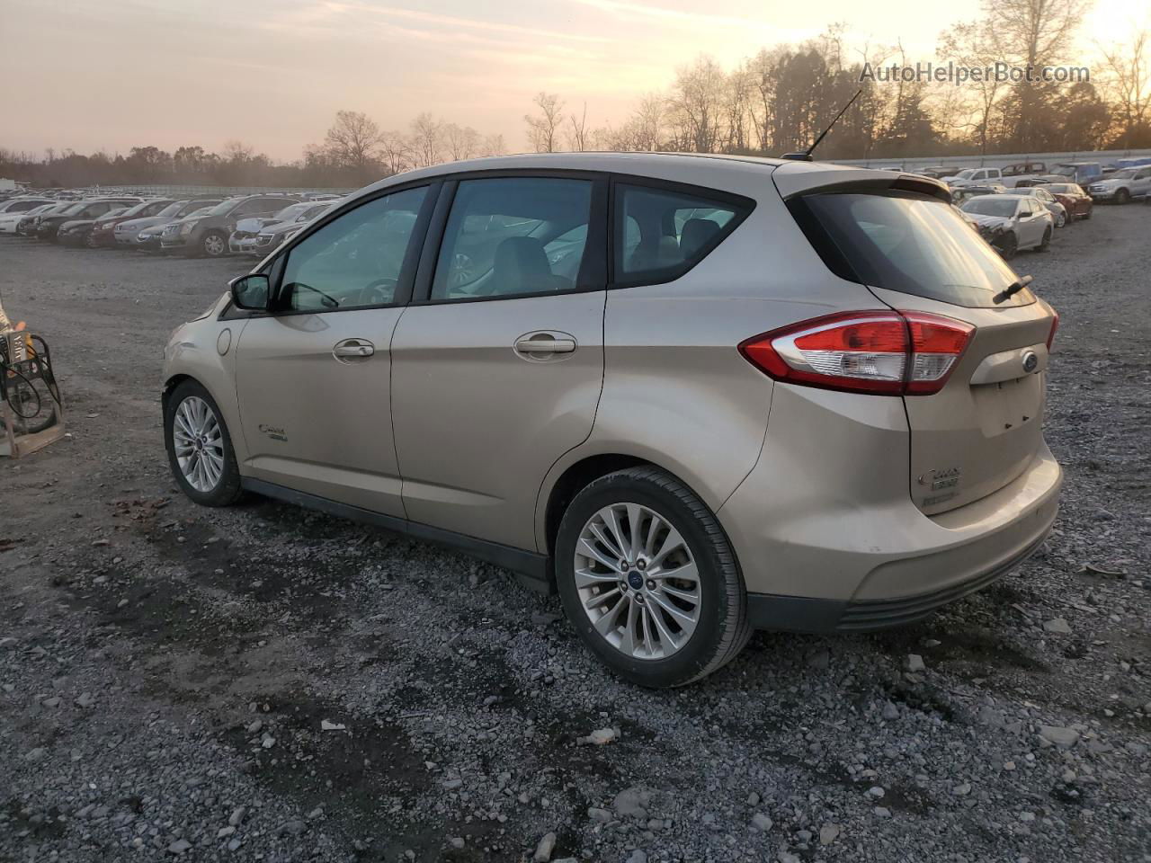 2017 Ford C-max Se Beige vin: 1FADP5EU5HL107552