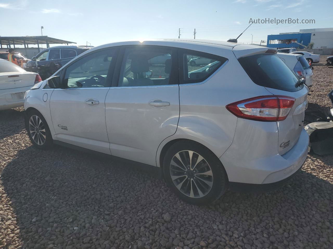 2017 Ford C-max Titanium White vin: 1FADP5FU0HL106002