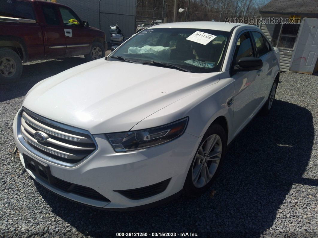 2017 Ford Taurus Se Белый vin: 1FAHP2D83HG119597