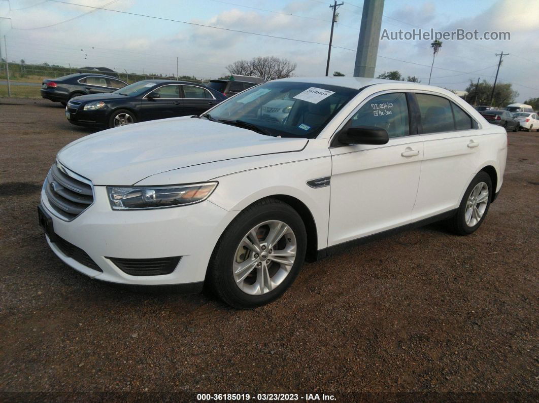 2017 Ford Taurus Se Белый vin: 1FAHP2D83HG135816