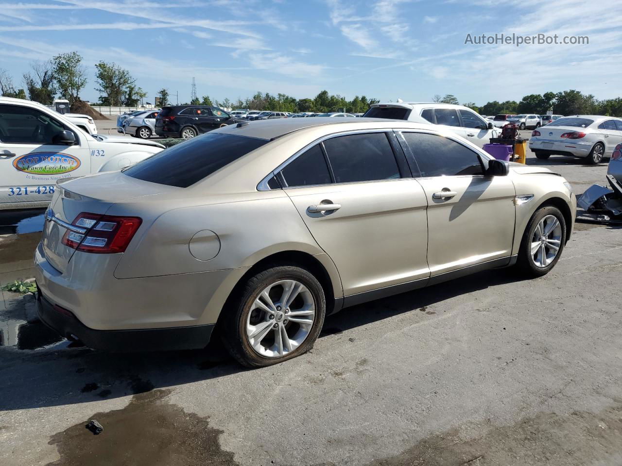 2017 Ford Taurus Se Бежевый vin: 1FAHP2D89HG120785