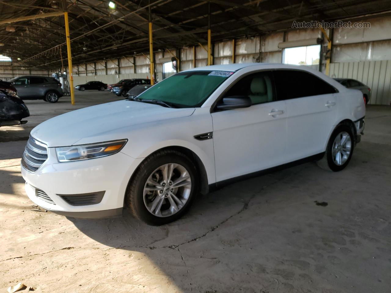 2017 Ford Taurus Se Белый vin: 1FAHP2D89HG126053