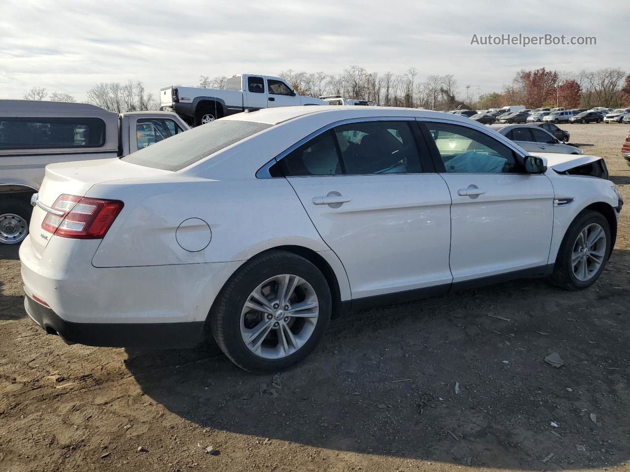 2017 Ford Taurus Sel Белый vin: 1FAHP2E80HG122116