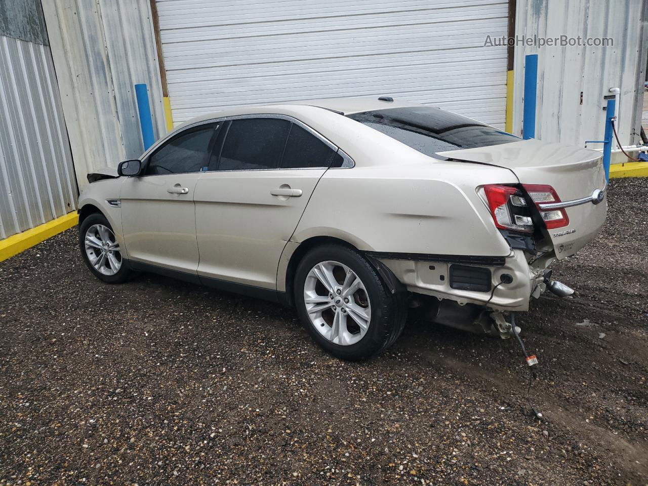 2017 Ford Taurus Sel Золотой vin: 1FAHP2E80HG139921