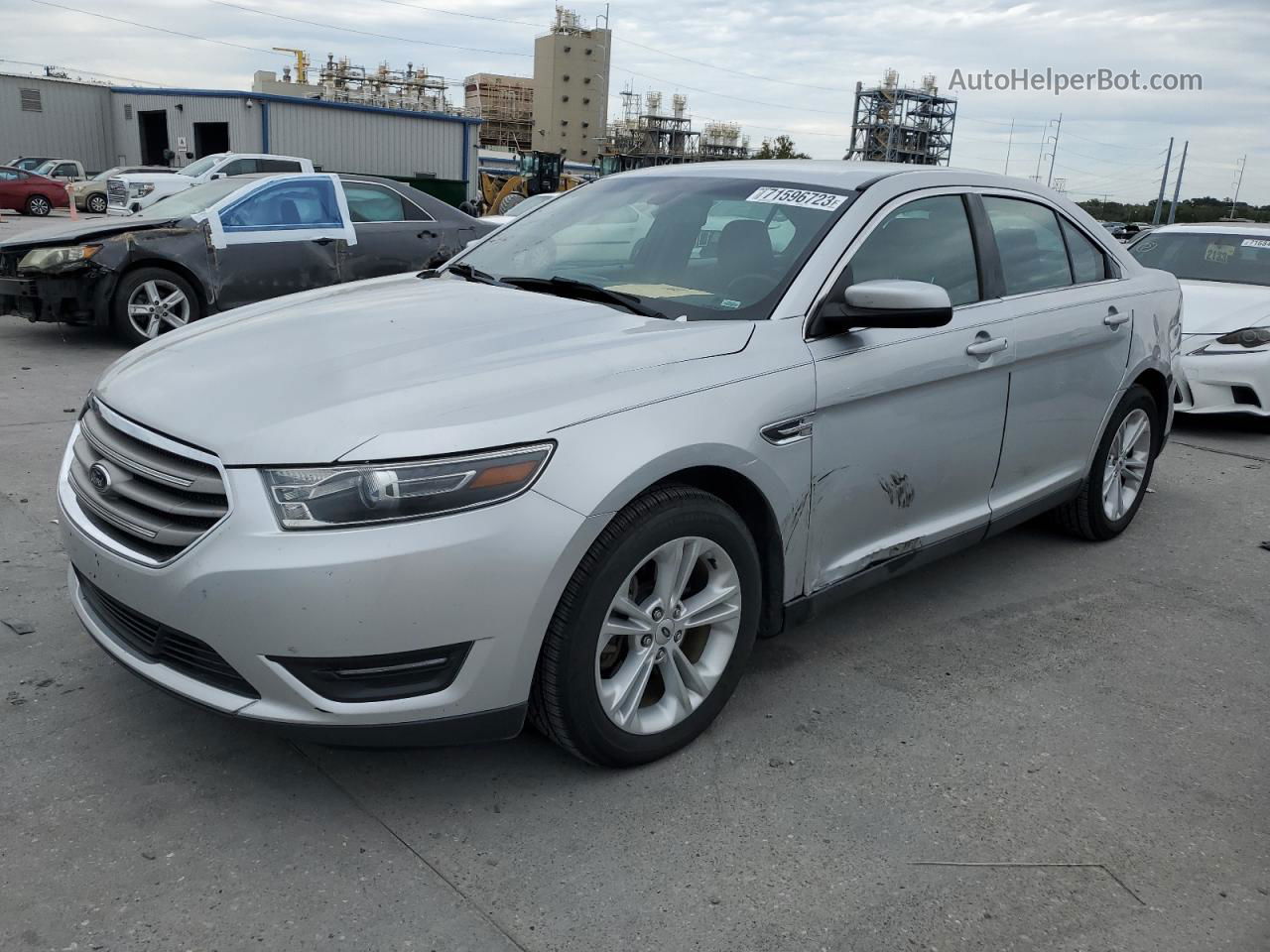 2017 Ford Taurus Sel Серебряный vin: 1FAHP2E85HG129742