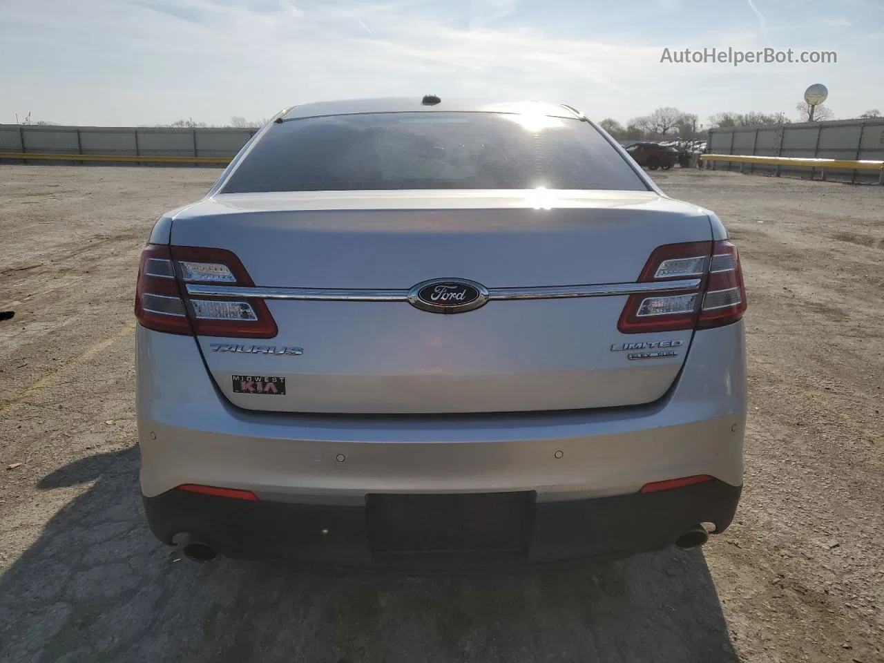 2017 Ford Taurus Limited Silver vin: 1FAHP2F83HG114994