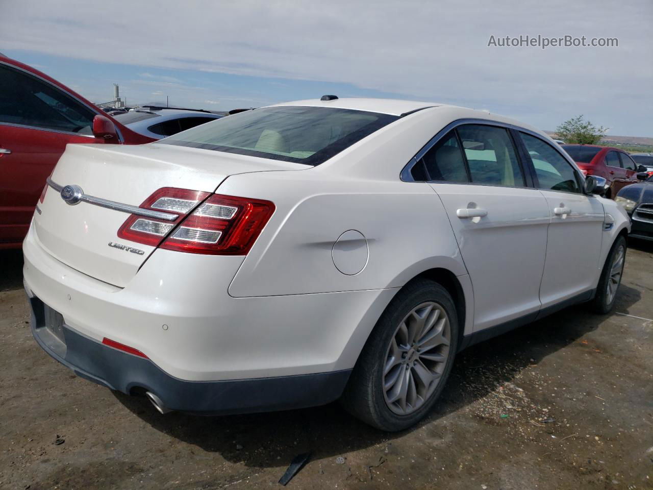 2017 Ford Taurus Limited White vin: 1FAHP2F86HG104721