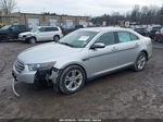 2017 Ford Taurus Sel Серебряный vin: 1FAHP2H86HG124979