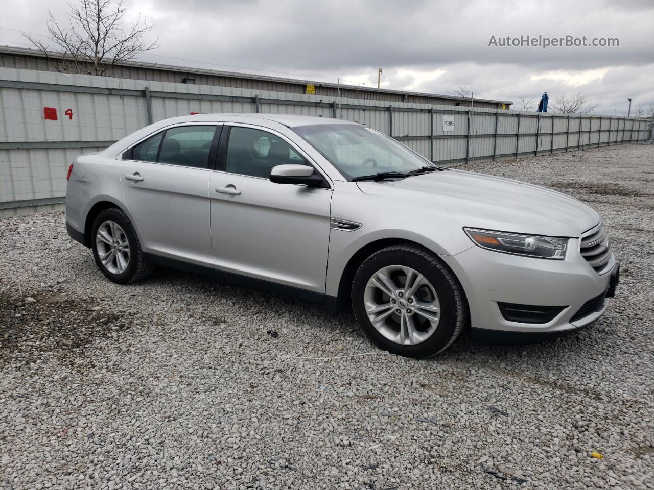 2017 Ford Taurus Sel Серебряный vin: 1FAHP2H87HG116776