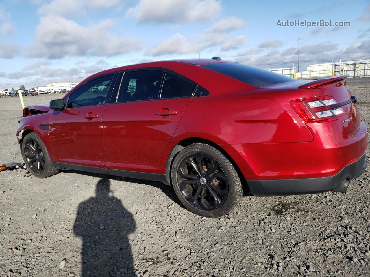 2017 Ford Taurus Sho Красный vin: 1FAHP2KT9HG122639