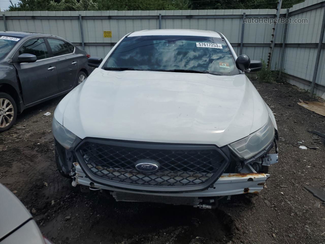 2017 Ford Taurus Police Interceptor White vin: 1FAHP2MK2HG130246