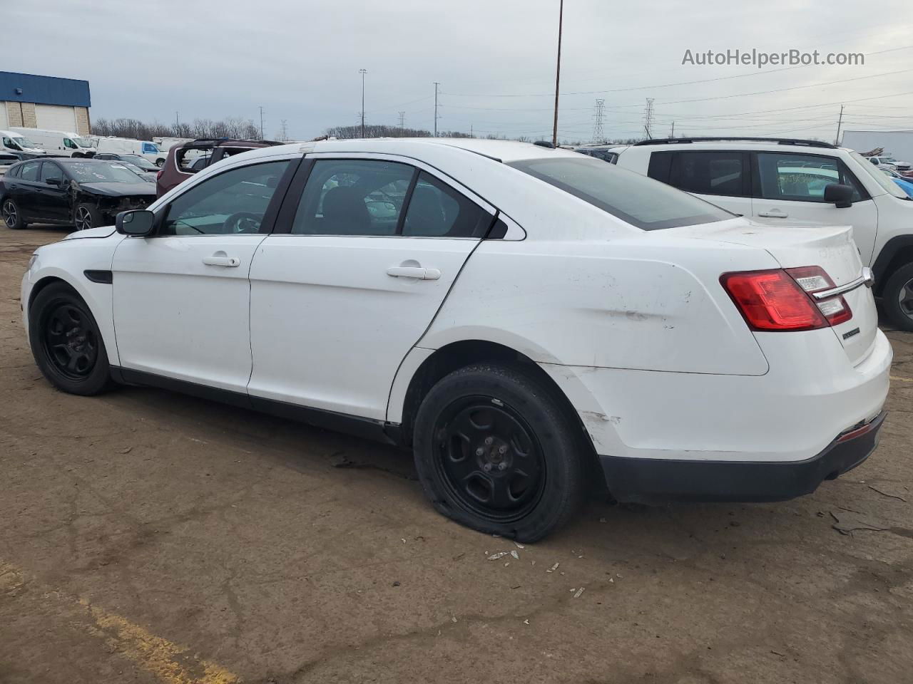 2017 Ford Taurus Police Interceptor White vin: 1FAHP2MT8HG145732