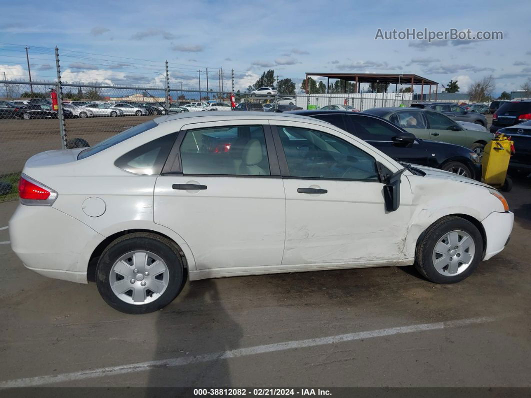 2011 Ford Focus S White vin: 1FAHP3EN4BW203015