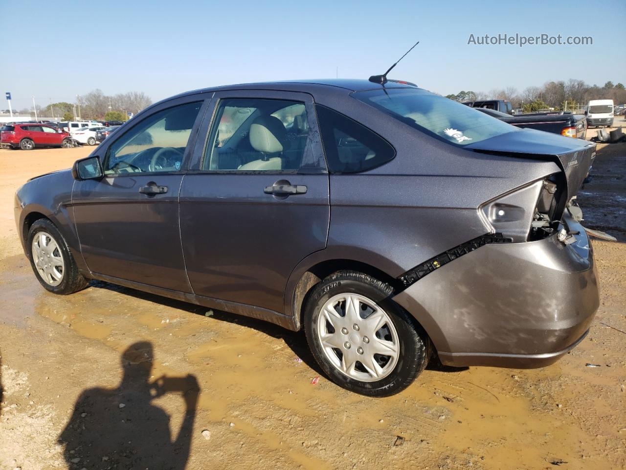 2011 Ford Focus S Gray vin: 1FAHP3EN7BW186971