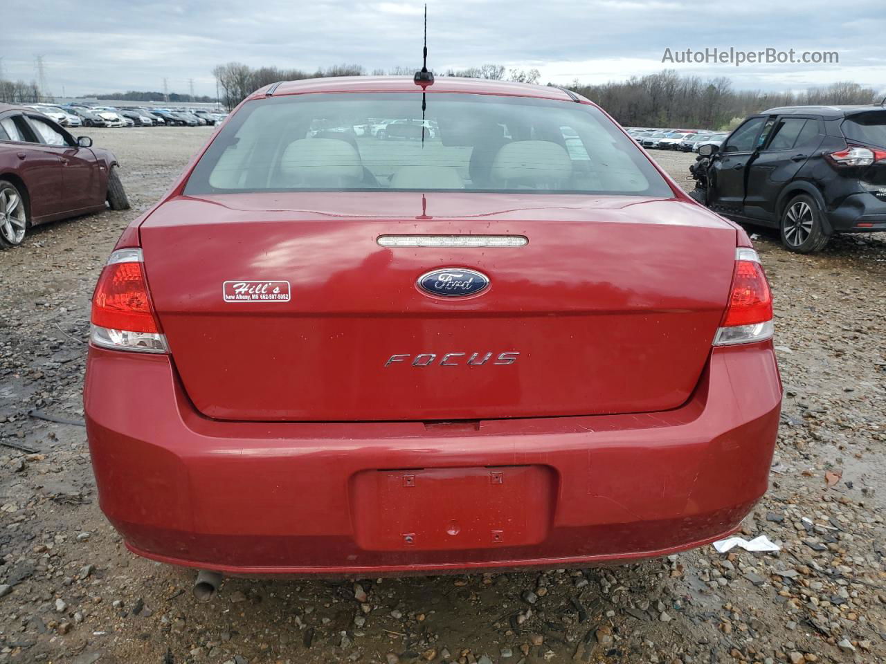 2011 Ford Focus S Red vin: 1FAHP3ENXBW174913