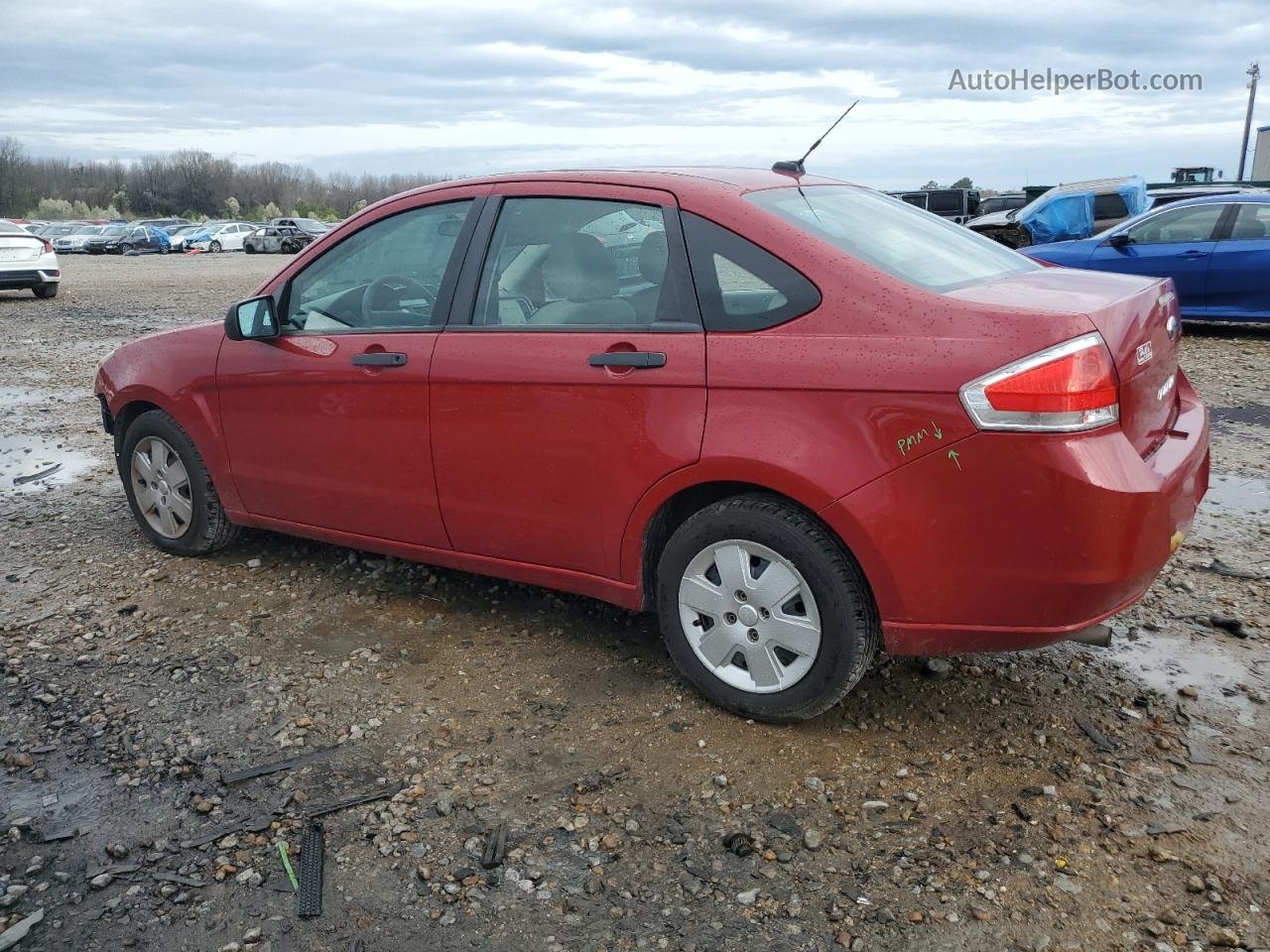 2011 Ford Focus S Red vin: 1FAHP3ENXBW174913