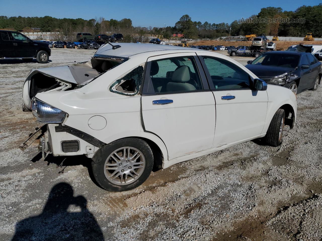 2011 Ford Focus Se Белый vin: 1FAHP3FN2BW173656