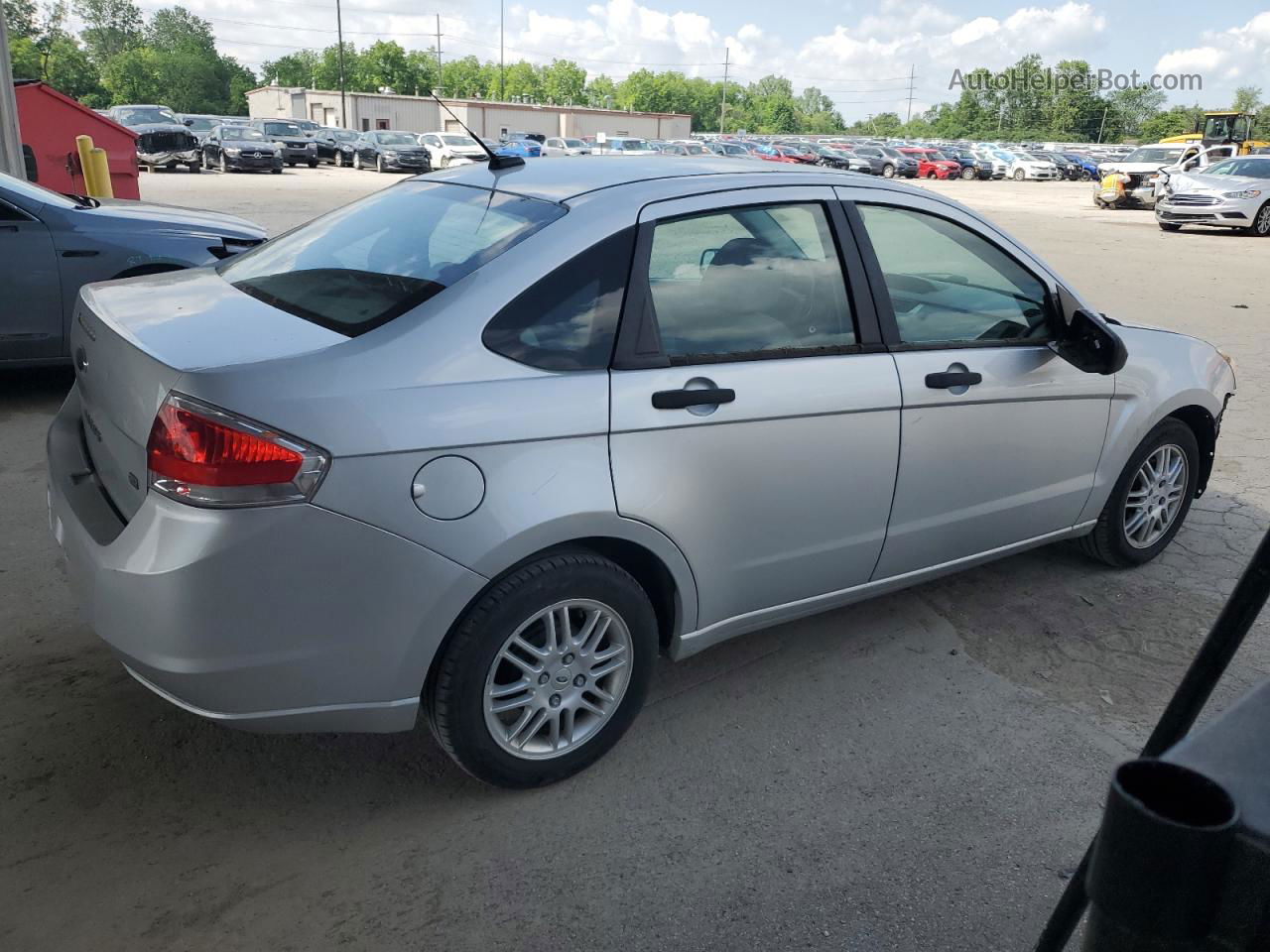 2011 Ford Focus Se Silver vin: 1FAHP3FN3BW204414