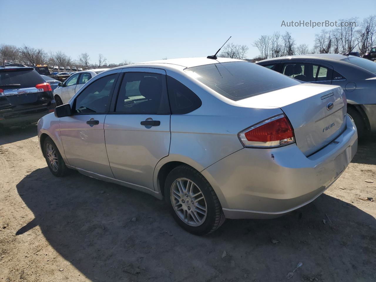 2011 Ford Focus Se Серебряный vin: 1FAHP3FN7BW100394