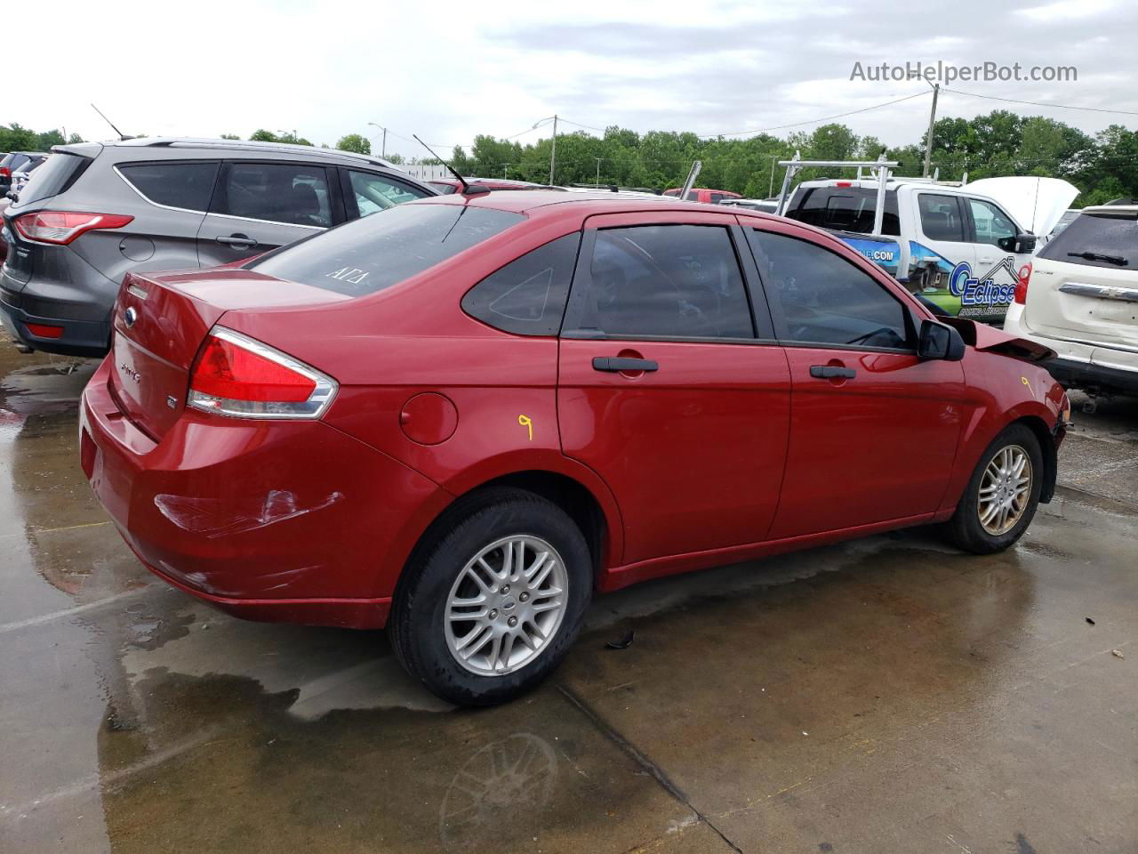 2011 Ford Focus Se Red vin: 1FAHP3FN7BW134934