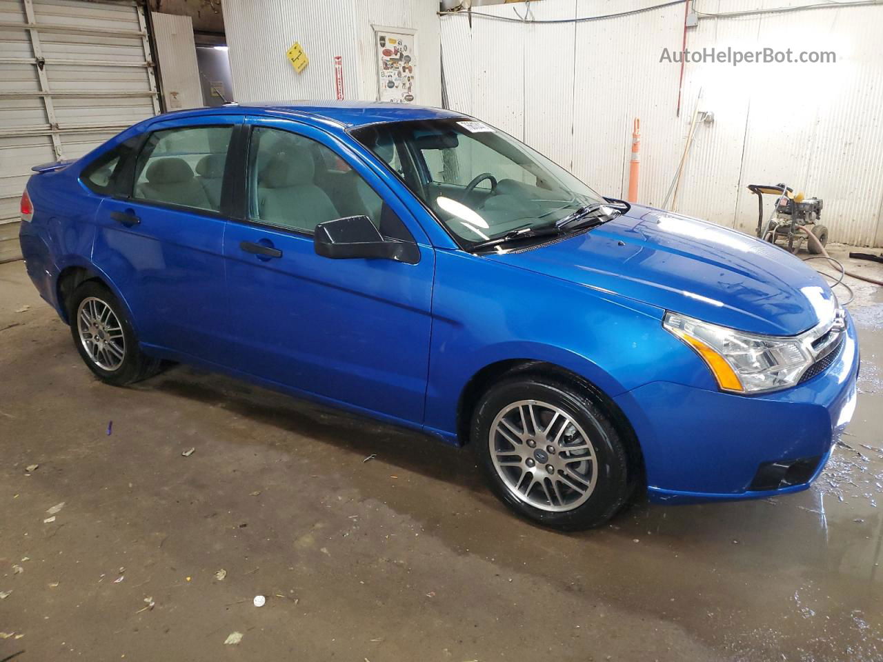 2011 Ford Focus Se Blue vin: 1FAHP3FN7BW166136