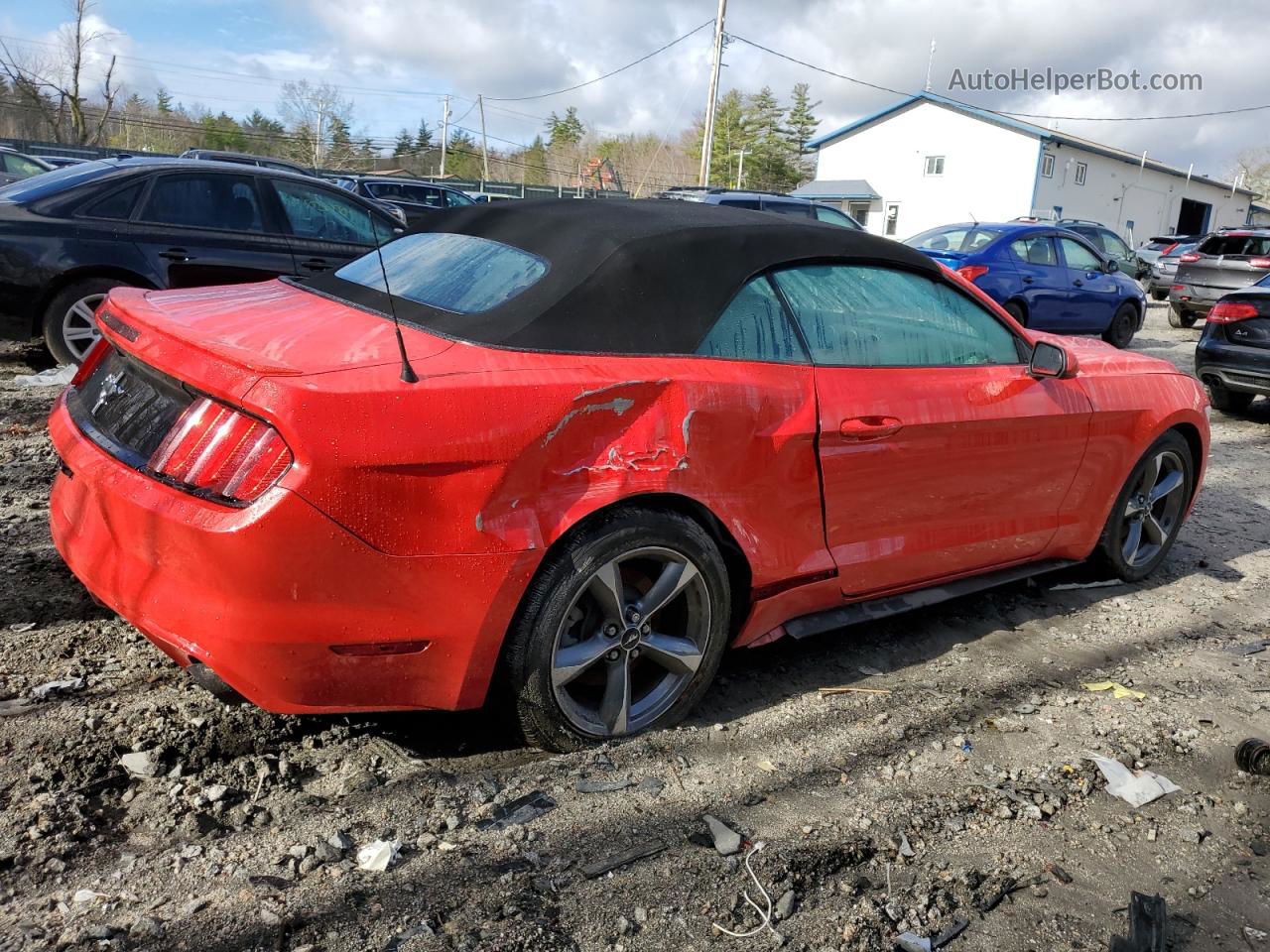 2015 Ford Mustang  Red vin: 1FATP8EM0F5404419