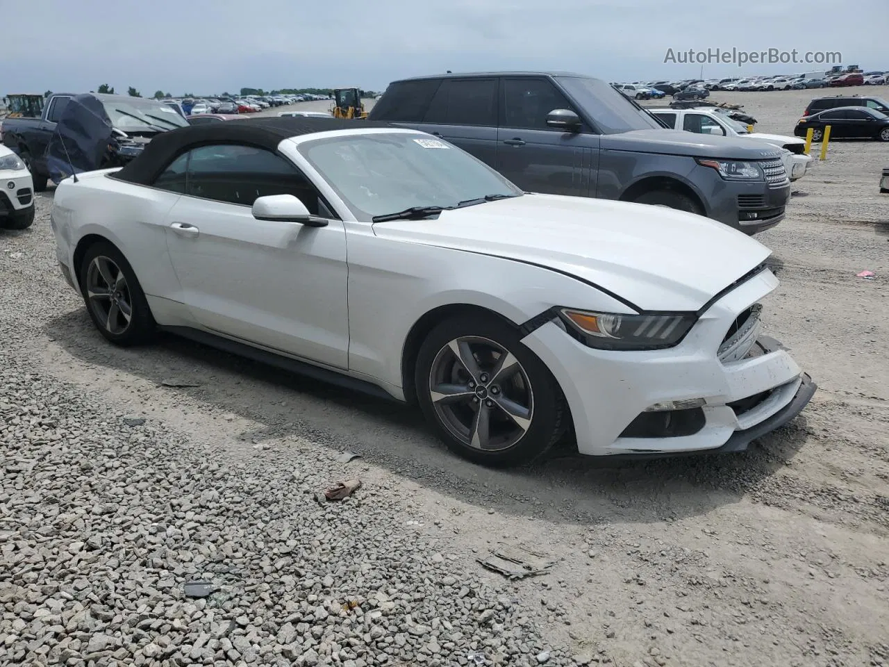 2015 Ford Mustang  White vin: 1FATP8EM3F5326878