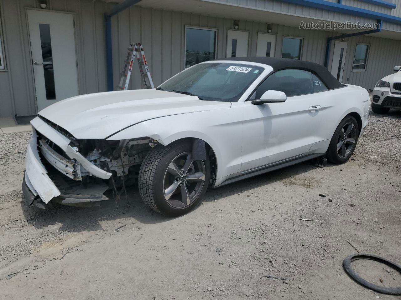 2015 Ford Mustang  White vin: 1FATP8EM3F5326878