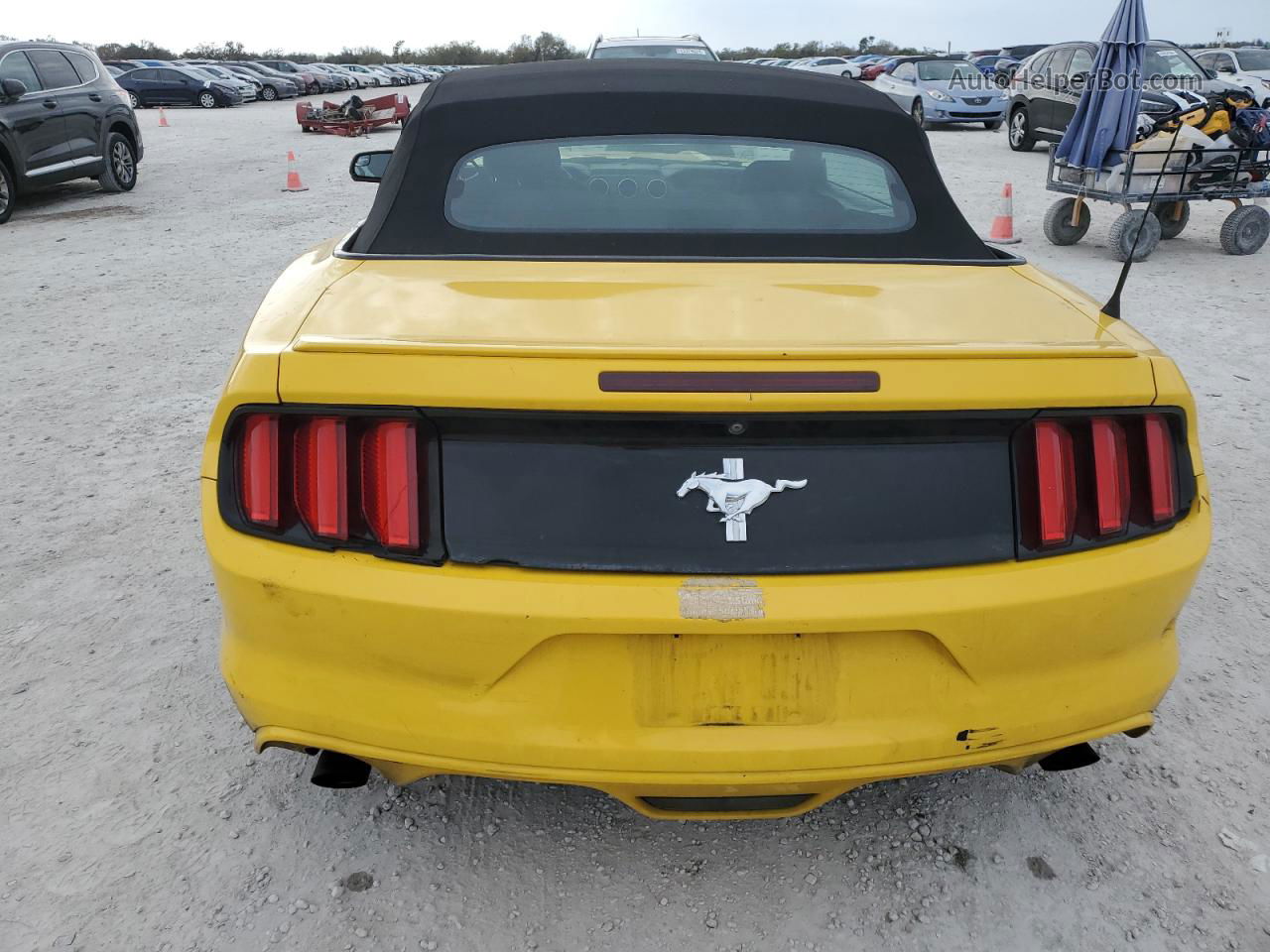 2015 Ford Mustang  Yellow vin: 1FATP8EM8F5377602