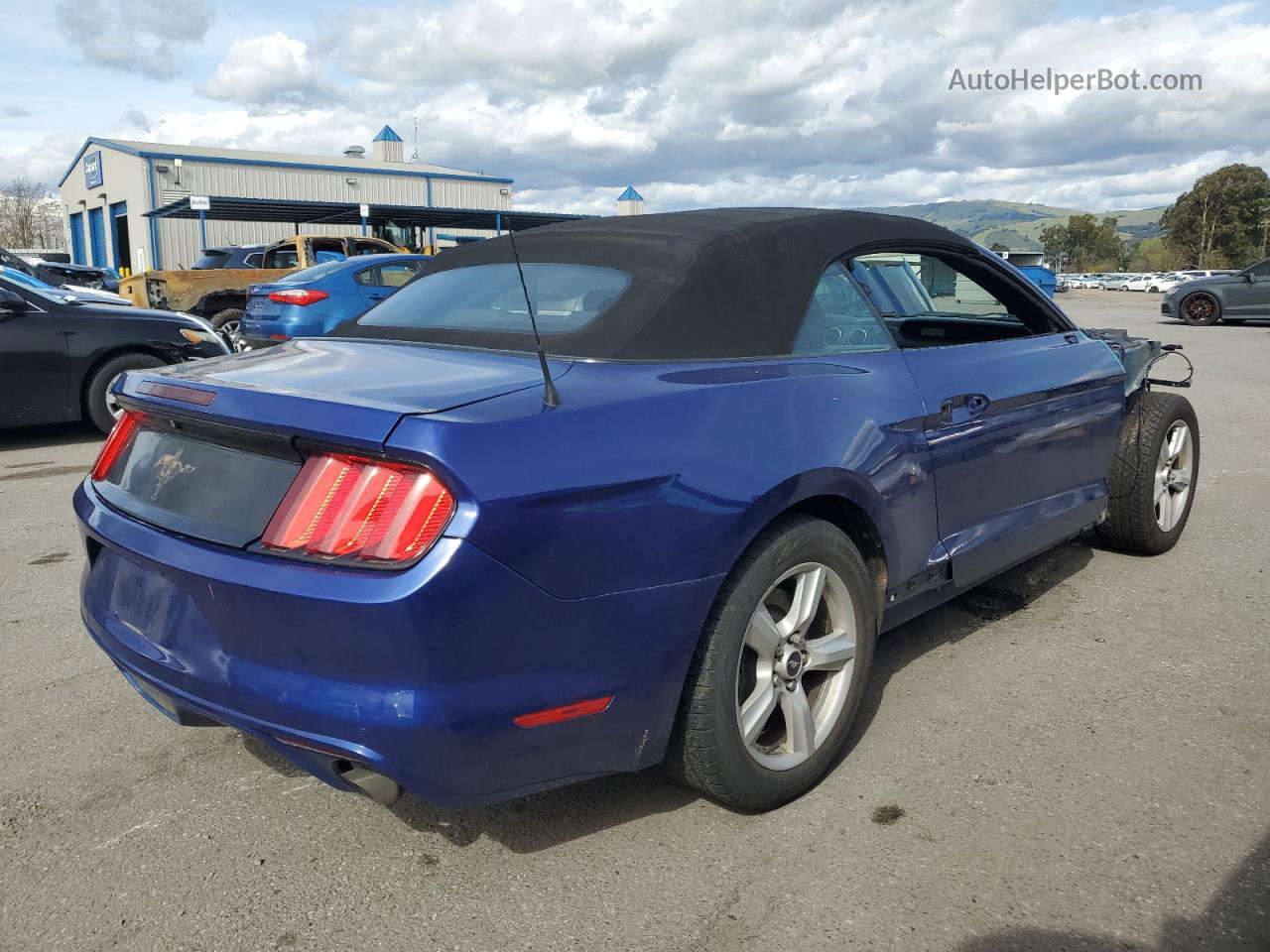 2015 Ford Mustang  Синий vin: 1FATP8EMXF5396023