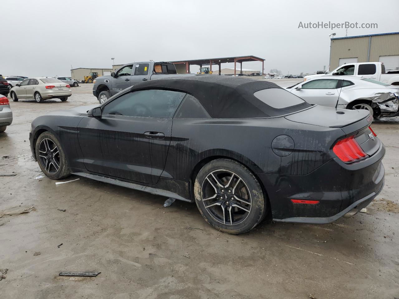 2020 Ford Mustang  Black vin: 1FATP8UH0L5112088
