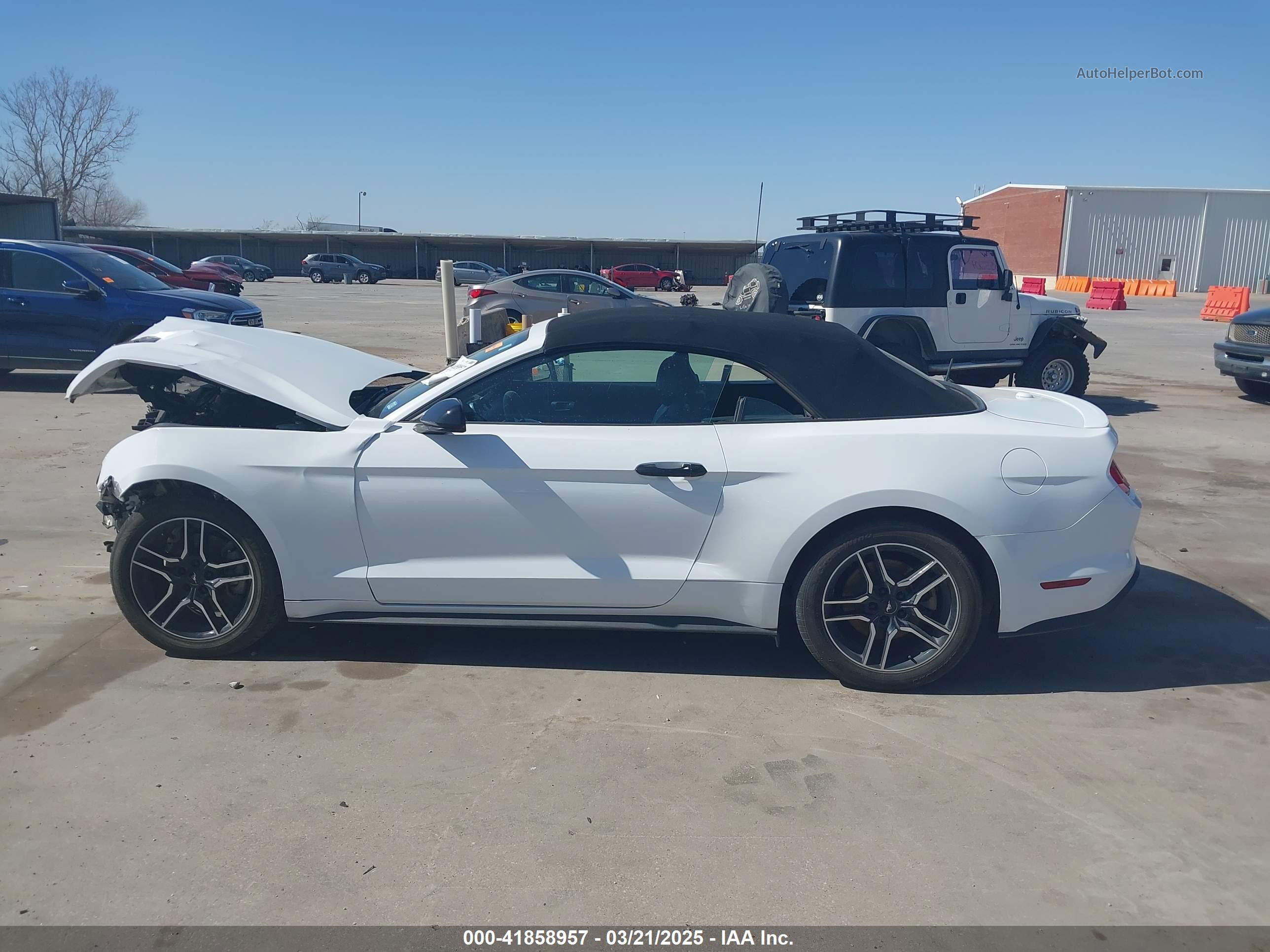 2020 Ford Mustang Ecoboost Premium White vin: 1FATP8UH0L5119932