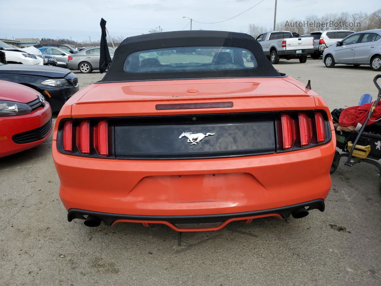 2016 Ford Mustang  Orange vin: 1FATP8UH1G5284829